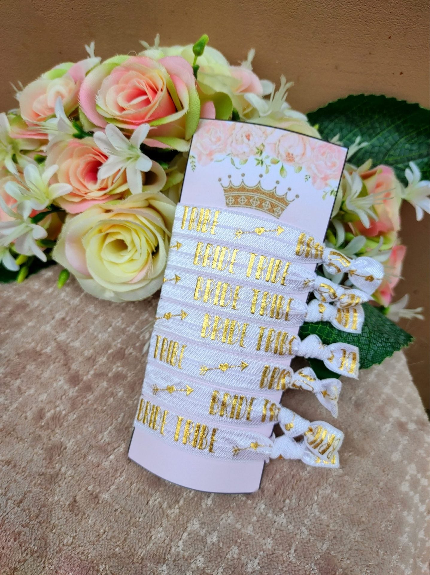 Leánybúcsú egyen karkötő fehér